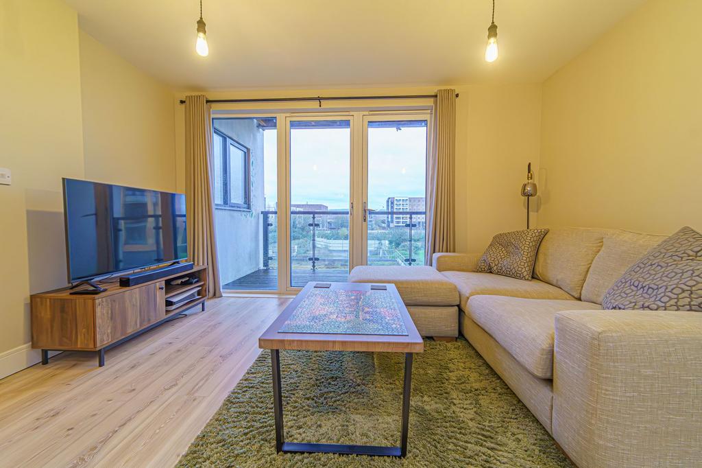 Kitchen/Lounge