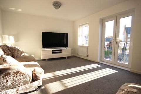 4 bedroom townhouse to rent, School Avenue, Basildon