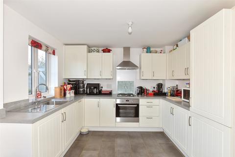 3 bedroom semi-detached house for sale, Goldthorpe Drive, Aylesham, Canterbury, Kent