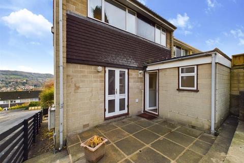 3 bedroom end of terrace house to rent, Alpine Gardens, Bath