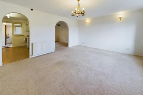 3 bedroom end of terrace house to rent, Alpine Gardens, Bath