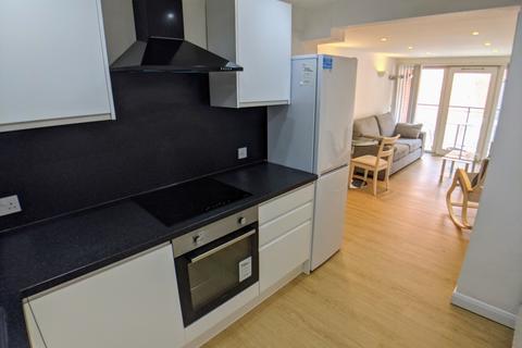 2 bedroom flat to rent, Oxford Road, Manchester M1