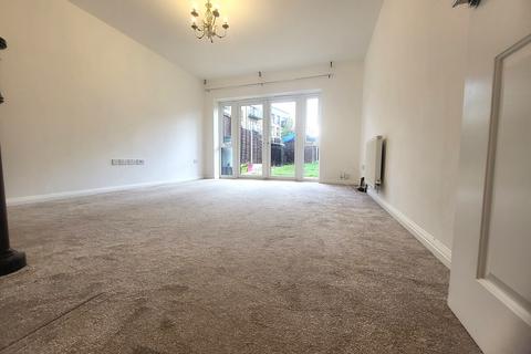 4 bedroom detached house to rent, Pinnacle Hill, Bexleyheath, Kent