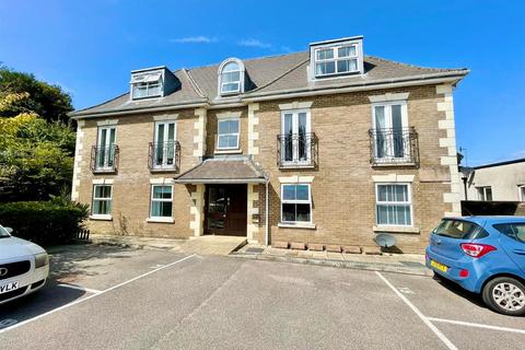 3 bedroom flat for sale, Church Hill, Newhaven