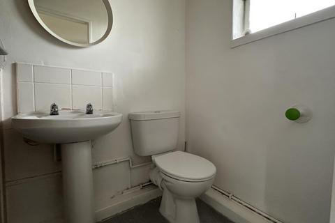 1 bedroom flat to rent, Bevin Court, Islington, WC1X