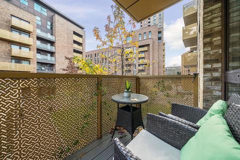 2 bedroom flat for sale, Yeoman Street, Chantrelle Court Yeoman Street, SE8