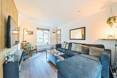 66 Bidwell Hill, Houghton Regis, Dunstable, LU5 5EP