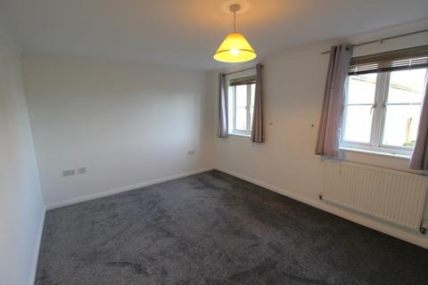 2 bedroom flat to rent, Nyall Court, Kidman Close, Gidea Park, Romford, RM2