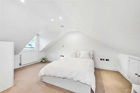 3 bedroom flat for sale, Arbuthnot Road, London SE14