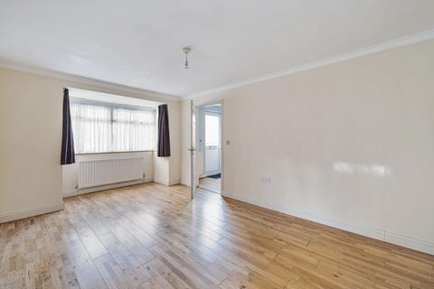 3 bedroom end of terrace house for sale, Coniston Road, Coulsdon CR5