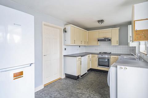 25 Coniston Road, Coulsdon, CR5 3BS
