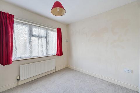 25 Coniston Road, Coulsdon, CR5 3BS