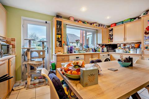 4 Moores Yard, Wingfield, Trowbridge, BA14 9NZ