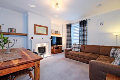 11 Angle Street, Stonehouse, Larkhall, ML9 3LB