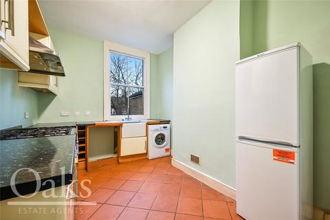 2 bedroom apartment to rent, Holmesdale Road, South Norwood