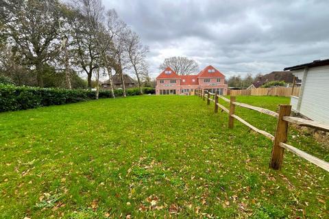 4 bedroom link detached house for sale, Cross In Hand, East Sussex, TN21