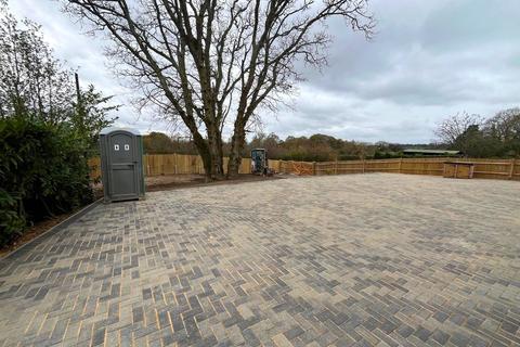 4 bedroom link detached house for sale, Cross In Hand, East Sussex, TN21