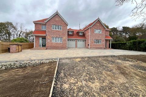 4 bedroom link detached house for sale, Cross In Hand, East Sussex, TN21