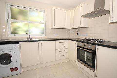 2 bedroom flat to rent, Broomhall Road, Woking GU21