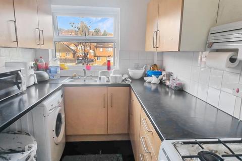 2 bedroom flat to rent, Milldun Way, High Wycombe HP12