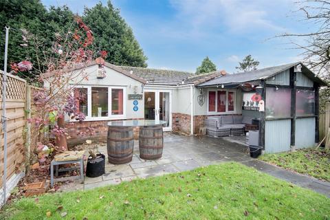 4 bedroom semi-detached house for sale, Bent Lathes Avenue, Rotherham