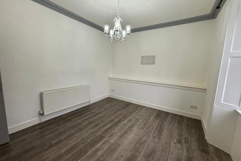 2 bedroom flat to rent, High Buckholmside, Galashiels, TD1