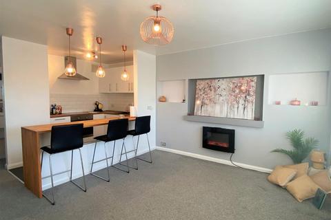 2 bedroom flat to rent, Regent House, 391 Birmingham Road, Sutton Coldfield, West Midlands, B72