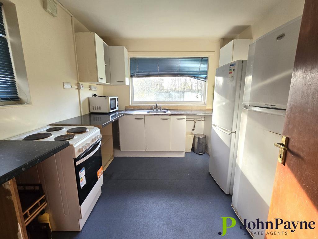 Grd Fl Kitchen