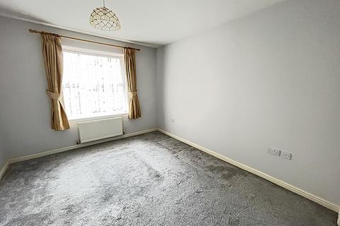 2 bedroom apartment to rent, Malyon Close, CM7