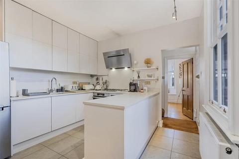 3 bedroom semi-detached house for sale, Spring Gardens, Ascot