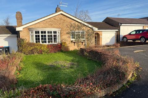 3 bedroom bungalow for sale, Kilpin Green, North Crawley, Newport Pagnell