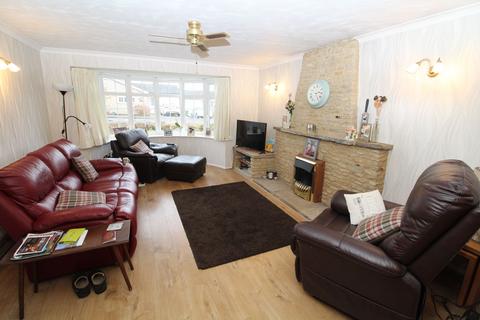 3 bedroom bungalow for sale, Kilpin Green, North Crawley, Newport Pagnell