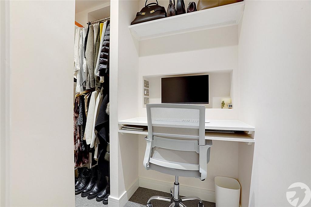Study/Wardrobe