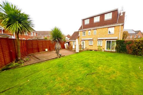 5 bedroom detached house to rent, Hickory Gardens, Southampton SO30