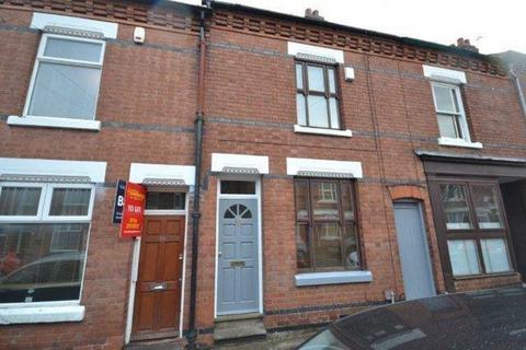 3 bedroom terraced house to rent, Hartopp Road, Leicester