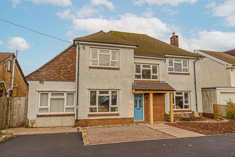 4 bedroom detached house for sale, Pentre Lane, Llantarnam, NP44