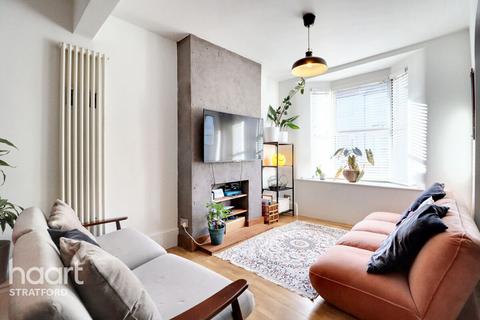 30 Holness Road, London, E15 4EN