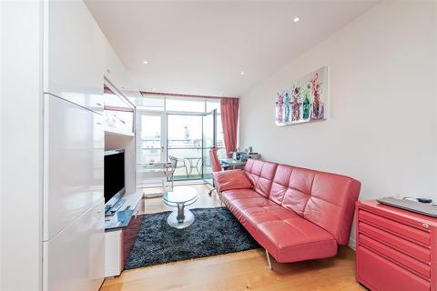 1 bedroom flat for sale, Hepworth Court, Grosvenor Waterside, 30 Gatliff Road, London SW1W