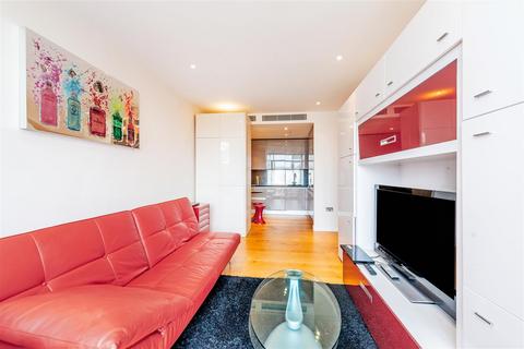 1 bedroom flat for sale, Hepworth Court, Grosvenor Waterside, 30 Gatliff Road, London SW1W