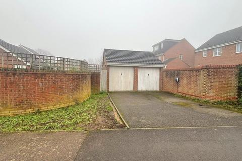 3 bedroom semi-detached house for sale, Bodkins Close, Boughton Monchelsea, Maidstone, ME17