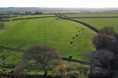 Land for sale, Clunderwen