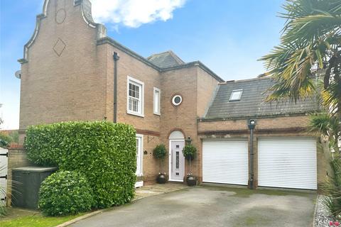 4 bedroom detached house for sale, Drywoods, South Woodham Ferrers, Chelmsford, Essex, CM3