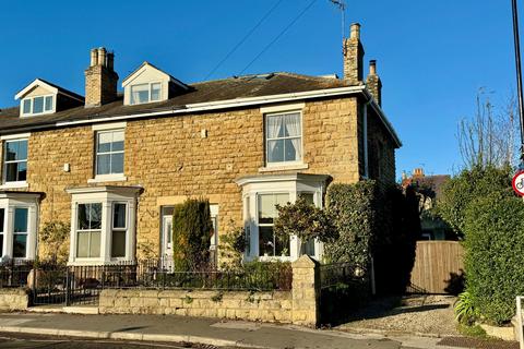 3 bedroom terraced house for sale, Wetherby, Crossley Street, LS22