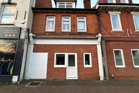 1 bedroom maisonette to rent, Lynchford Road, Farnborough