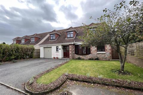 4 bedroom detached house to rent, Trinity - REN056