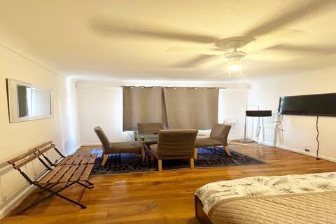 1 bedroom flat for sale, W1H