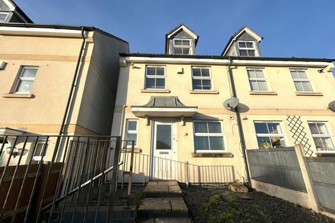 3 bedroom terraced house to rent, Bristol BS15