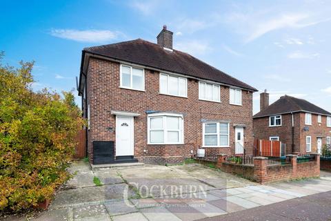 3 bedroom semi-detached house to rent, Highbrook Road, Kidbrooke, SE3