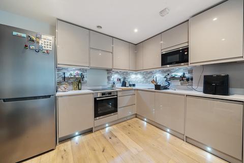 1 bedroom apartment for sale, Romeyn Road, London