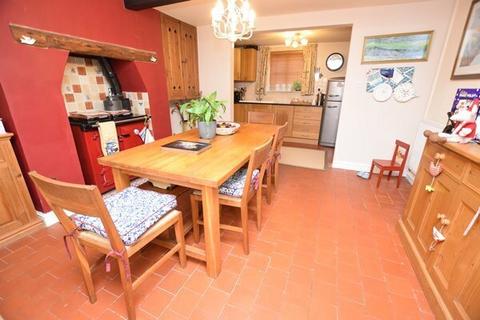 3 bedroom detached house for sale, Grosvenor Road, Market Drayton, Shropshire